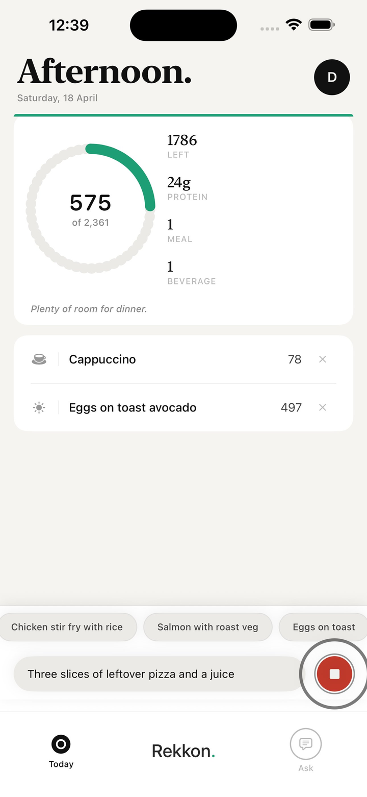 Rekkon voice logging in progress: the transcript ‘Three slices of leftover pizza and a juice’ appears in the input as the recording button is held